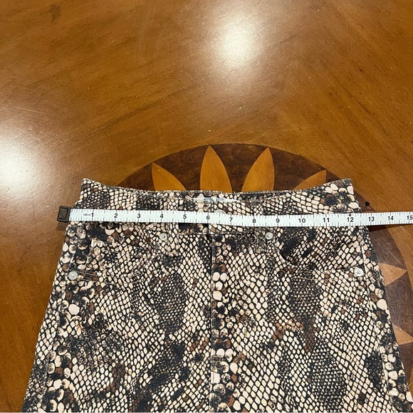 NEW We the Free Raw Hem Snakeskin Print Jeggings Size 25 Skinny Jeans - Picture 13 of 16